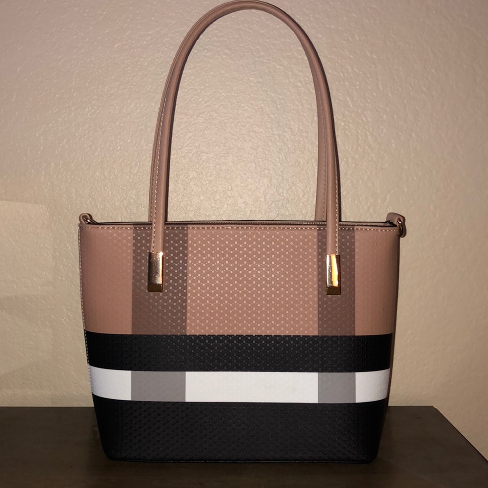 New without tag purse